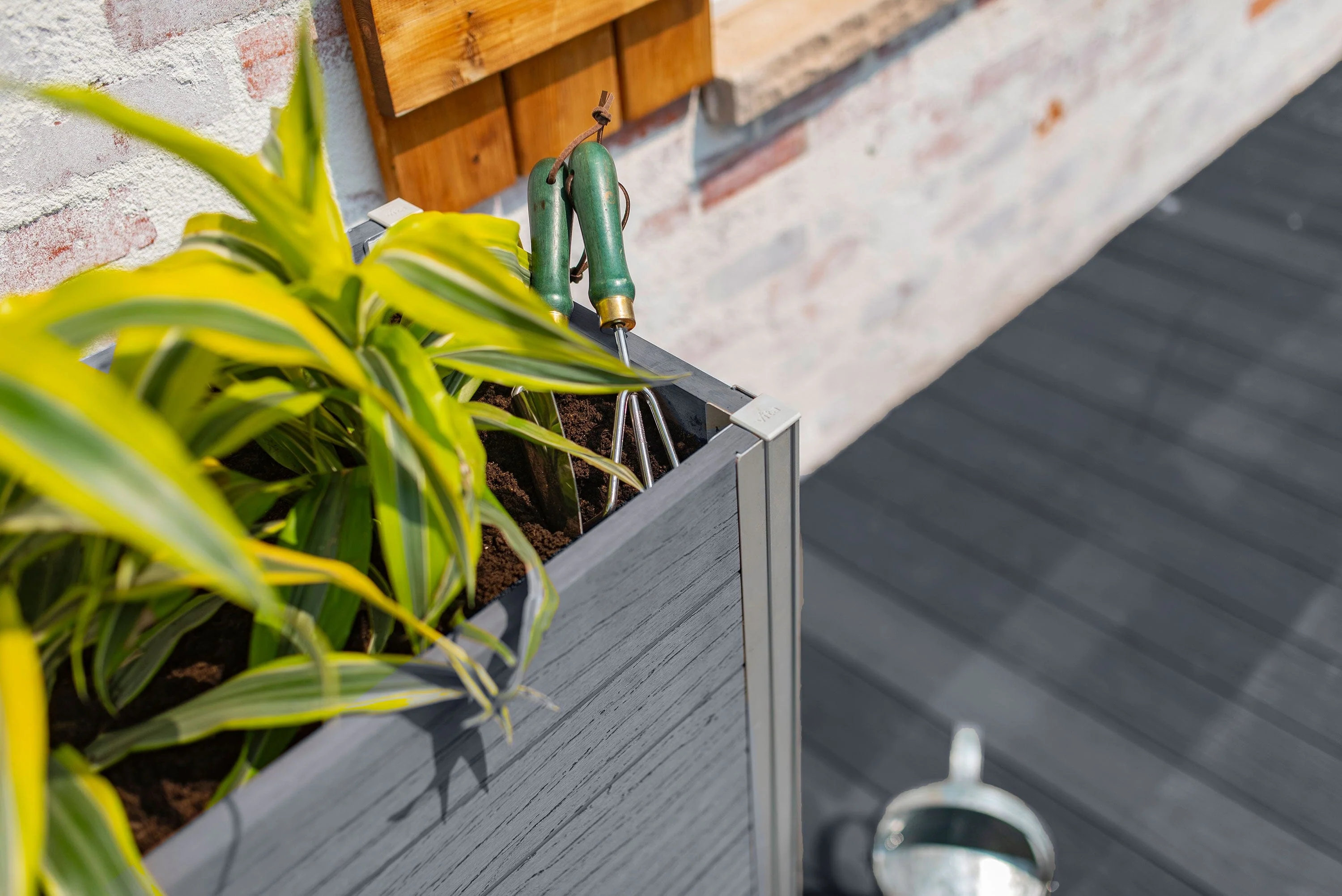 URBANA Large Parklette Planter - Image 5